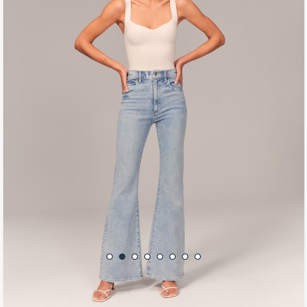 ABERCROMBIE - The Flare Ultra High Rise Stretch Jeans - size 10R